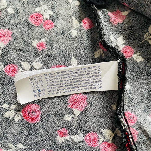 SOLD - Rose Floral Dress by Forever 21 - Picture 10 of 14